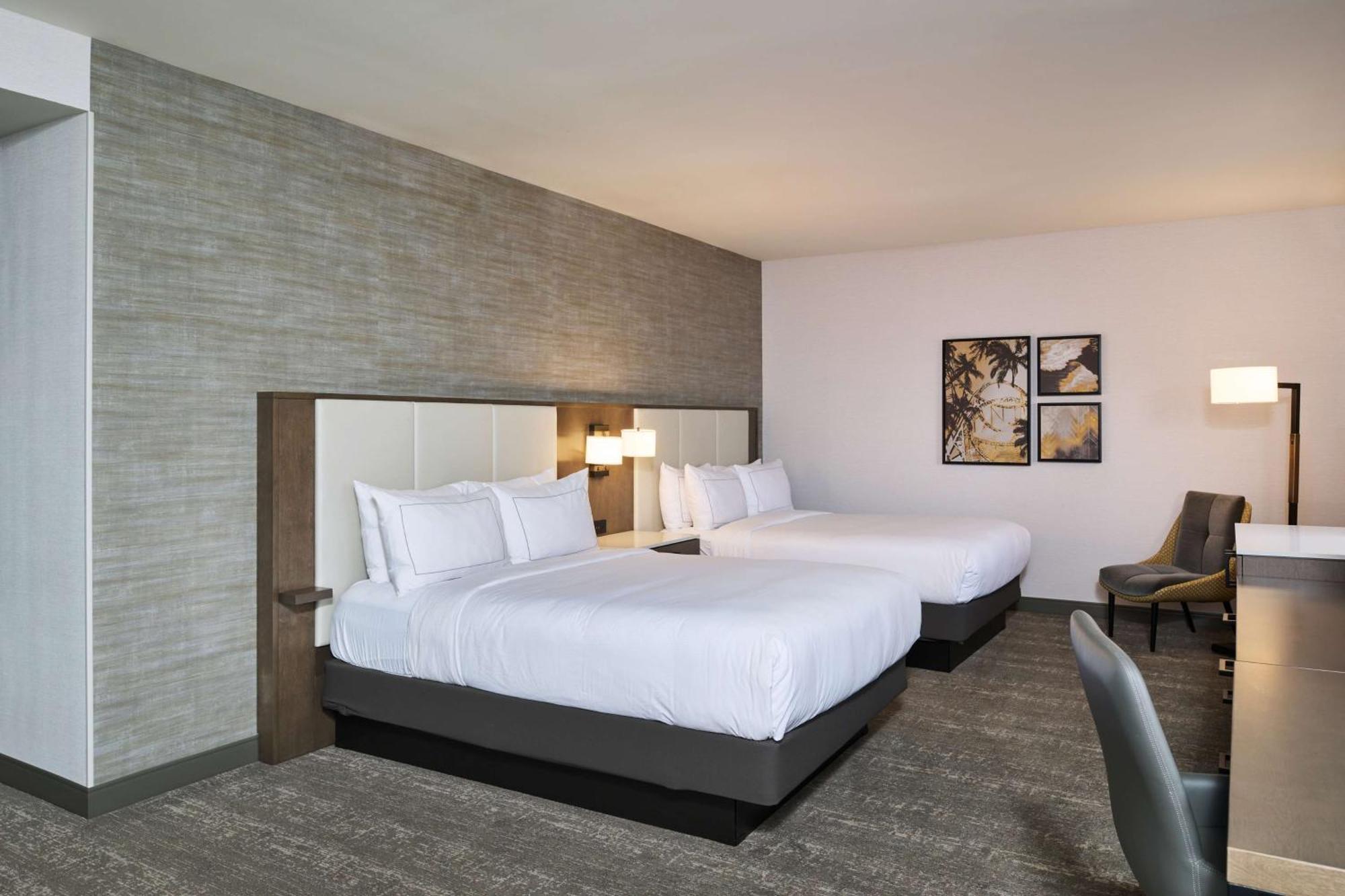 Doubletree By Hilton Buena Park Hotell Exteriör bild